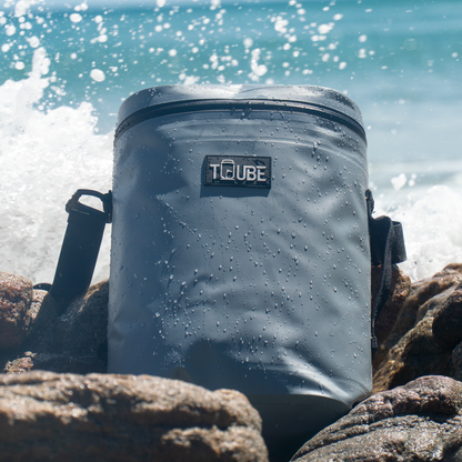 Close-up of Tuube Weekender 8L leakproof zipper on grey PVC tarpaulin outer, 100% leak proof seal designed for all-day outdoor use